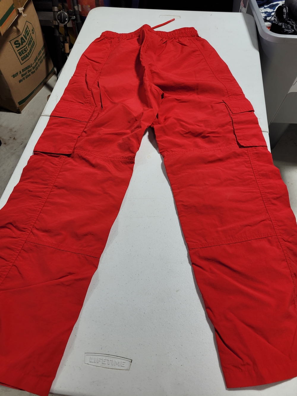 FILA Red Cargo Pants - Picture 3 of 4